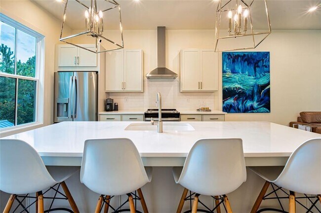 Foto del edificio - 305 Dilbeck Cir