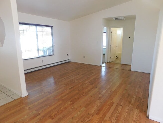 Building Photo - Residential Living
