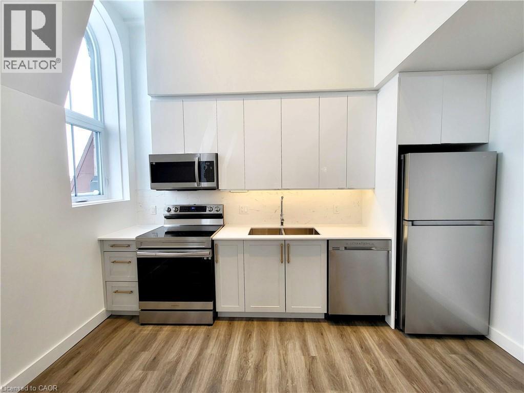 Photo principale - 75 Huron St
