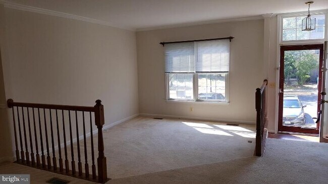 Building Photo - 43570 Blacksmith Square