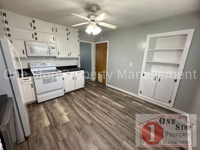 Foto del edificio - Cozy 3 bedroom, 1 bath home in Independence