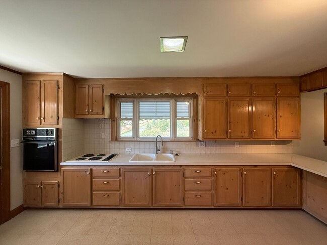Foto del edificio - 3241 Harper Rd