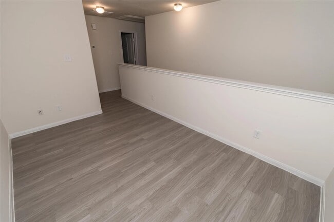 Building Photo - 5822 Northern Oak St