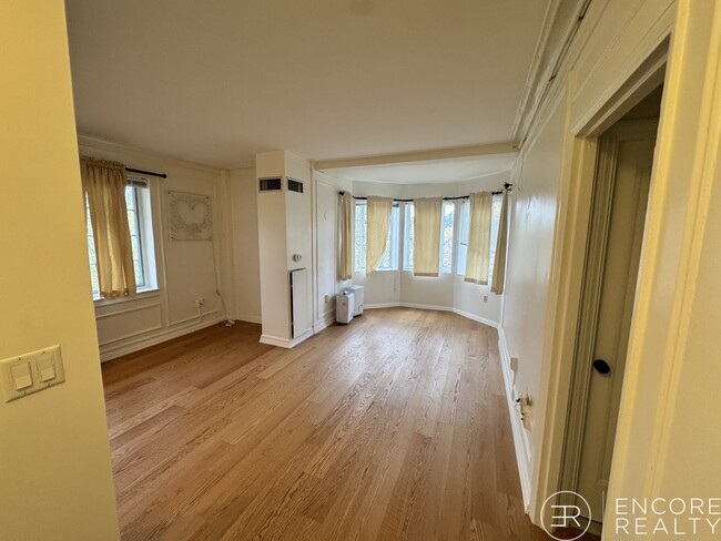 Building Photo - 20 Chapel St