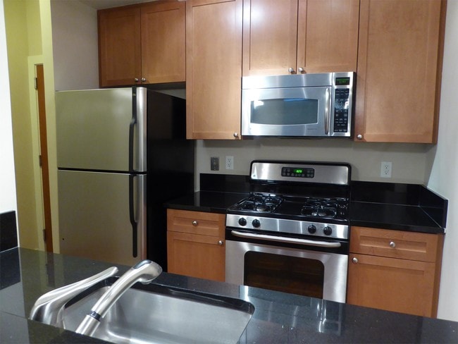 Photo - 2120 Vermont Ave NW (Washington, DC) Townhome