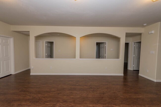 Foto del edificio - 12606 Mountain Daisy Rd