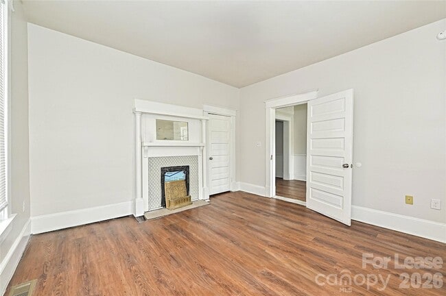 Foto del edificio - 1208 S Salisbury Ave