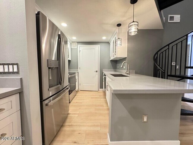 Foto del edificio - 1701 E Colter St