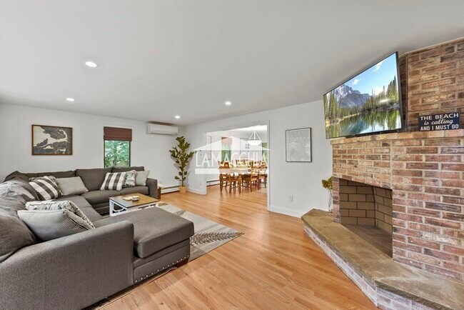 Building Photo - 62 Pine Ridge Rd