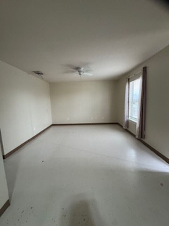 Foto del edificio - 2851 Highland Ave