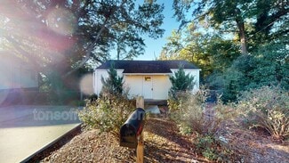 Building Photo - 4 Traynham St