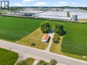 Building Photo - 2301 Albuna Townline