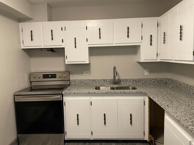 Foto del edificio - 700 Perrie Dr