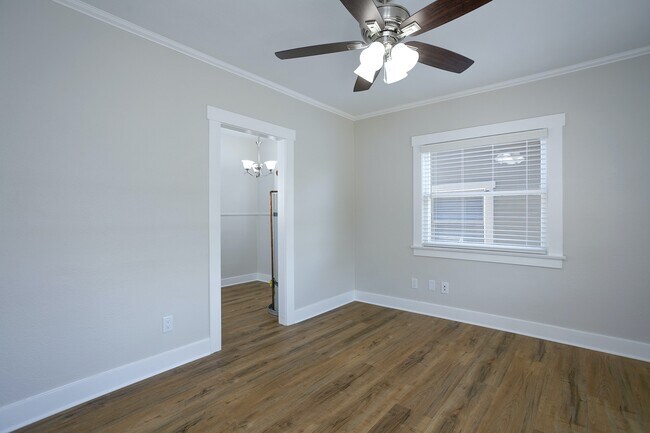 Foto del edificio - 1620 Whitefield Rd