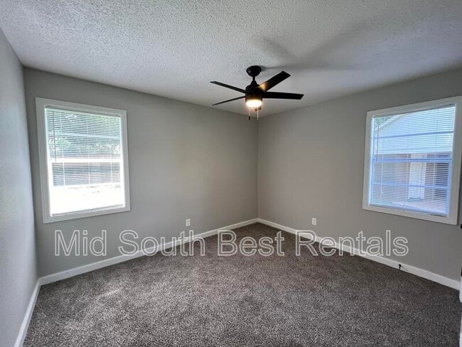 Building Photo - 3275 Markley St