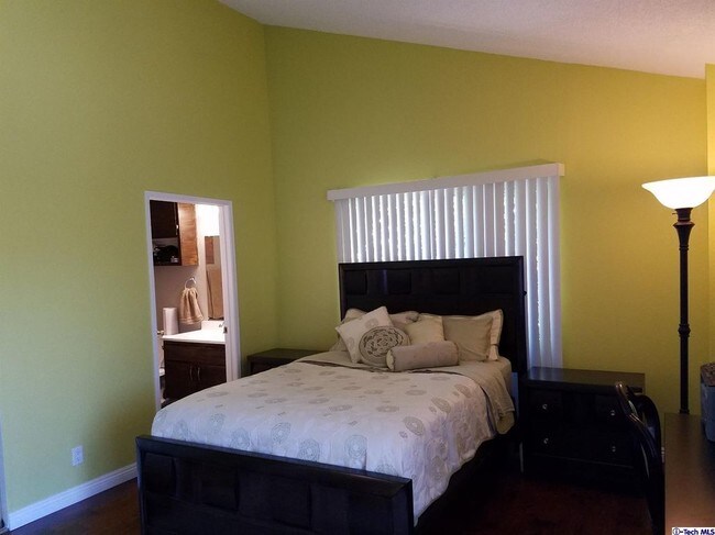 Suite principal - 9414 Moonbeam Ave