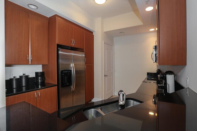 Building Photo - 701 S Olive Ave