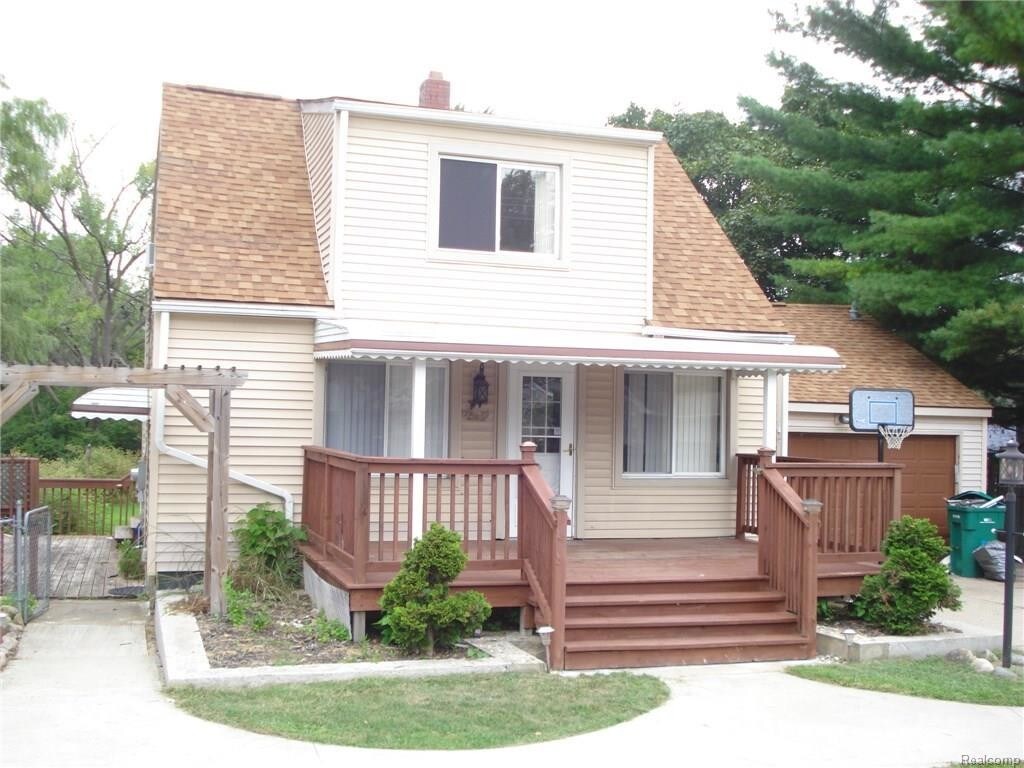 Foto principal - 6422 Pontiac Lake Rd