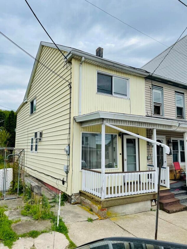 234 E 6th St, Mount Carmel, PA 17851 House Rental in Mount Carmel, PA