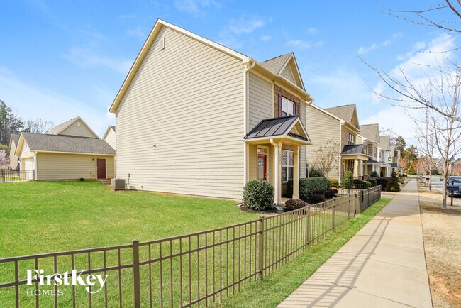 Building Photo - 6305 Kennard Dr