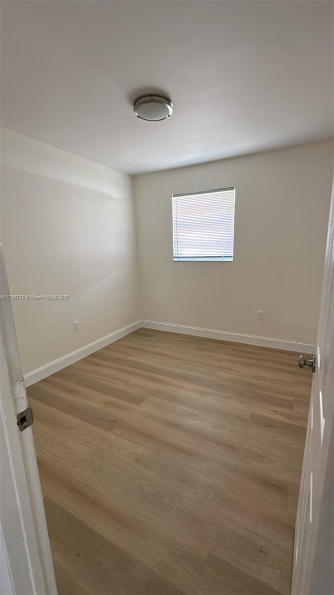Foto del edificio - 10621 SW 184th St