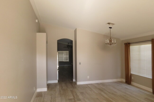Building Photo - 5754 E Glade Ave