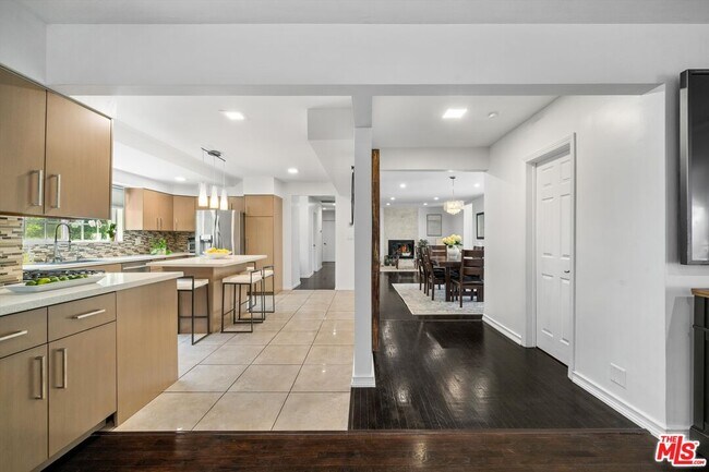 Foto del edificio - 9231 White Oak Ave