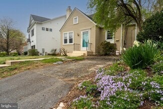 Building Photo - 8508 Salem Way