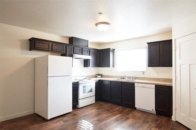 Foto del edificio - 10535 Mills Rd