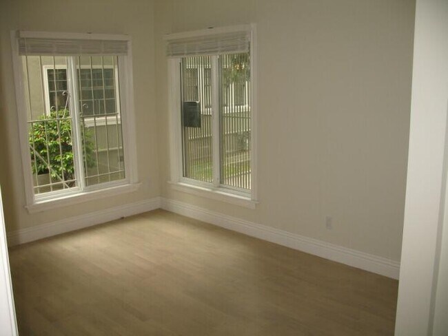 Foto del edificio - 2 bedroom in Oakland CA 94610