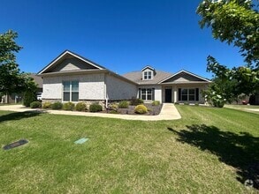 Building Photo - 7040 Regency Ln