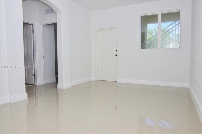 Foto del edificio - 2826 SE 16th Pl