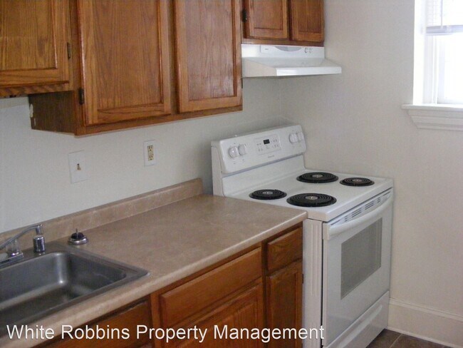 Building Photo - 1 br, 1 bath House - 1000 W 8th St - 2B.