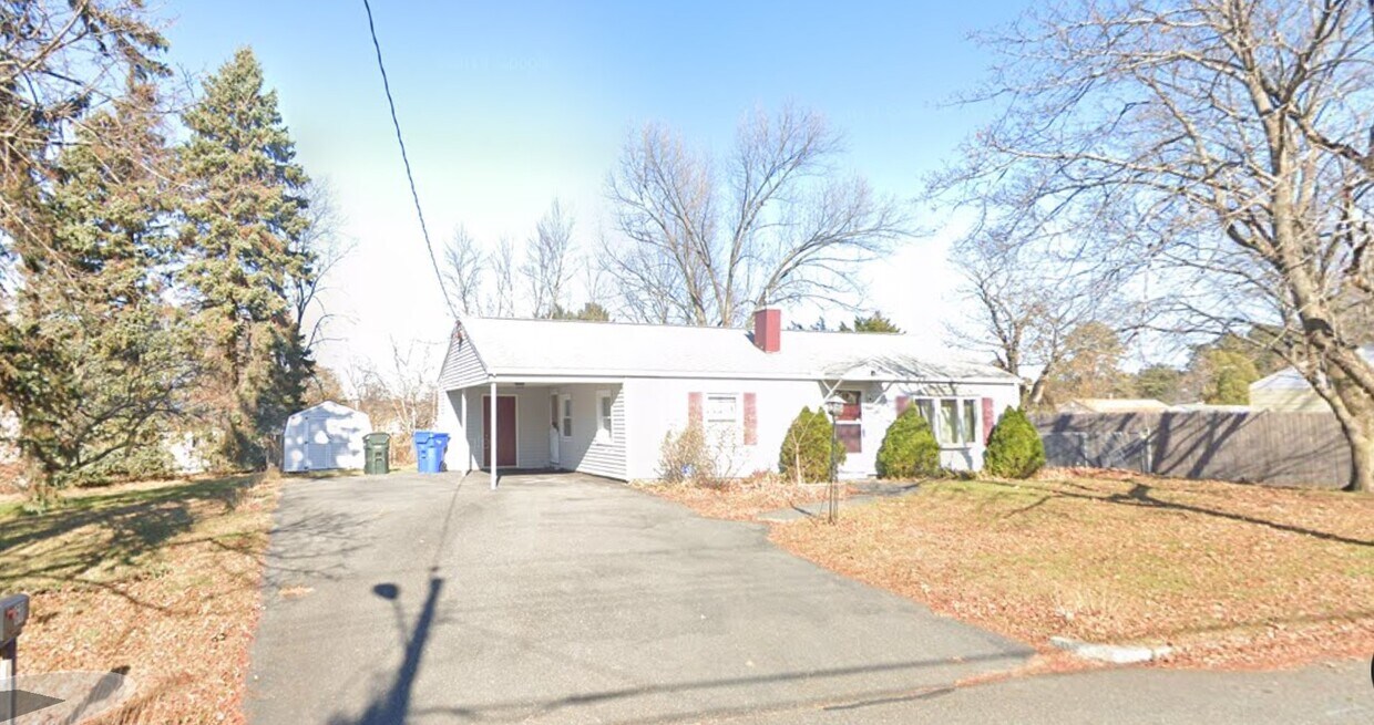 60 Keddy St, Springfield, MA 01109 House for Rent in Springfield, MA