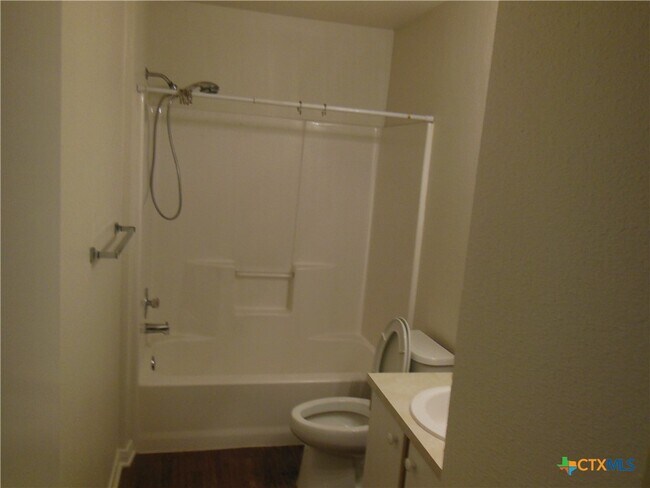 Foto del edificio - 604 Frostwood Dr