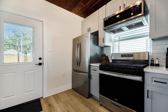 Building Photo - 1214 53rd St