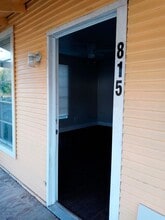 Building Photo - 815 4th St