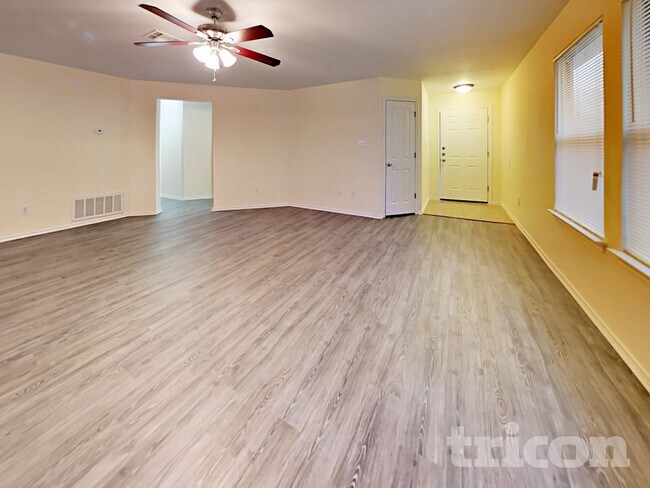 Building Photo - 5002 Braden Gate