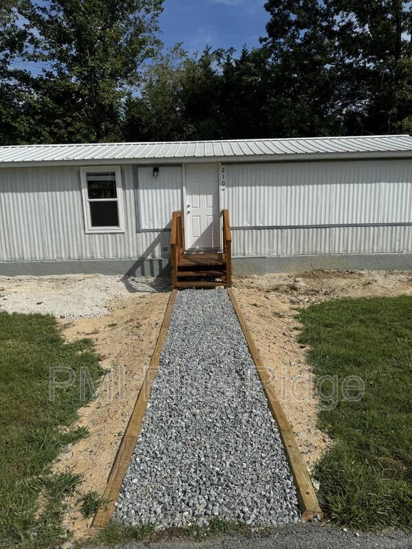 Foto del edificio - 210 Friendly Cir