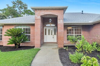 Building Photo - 2500 Bluewater Dr