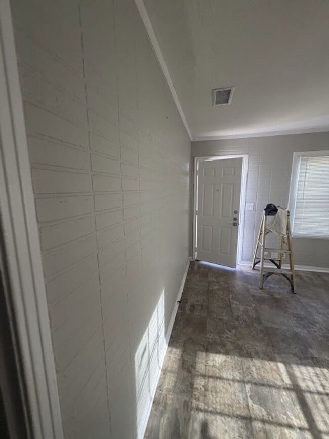 Building Photo - 5408 Como Dr