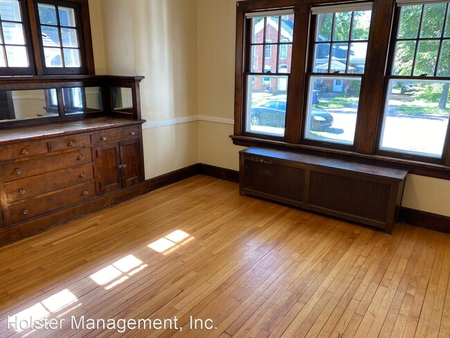 Building Photo - 4 br, 1.5 bath House - 620 McClellan Street