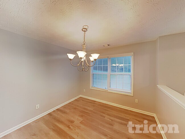 Building Photo - 45 Shenandoah Ln