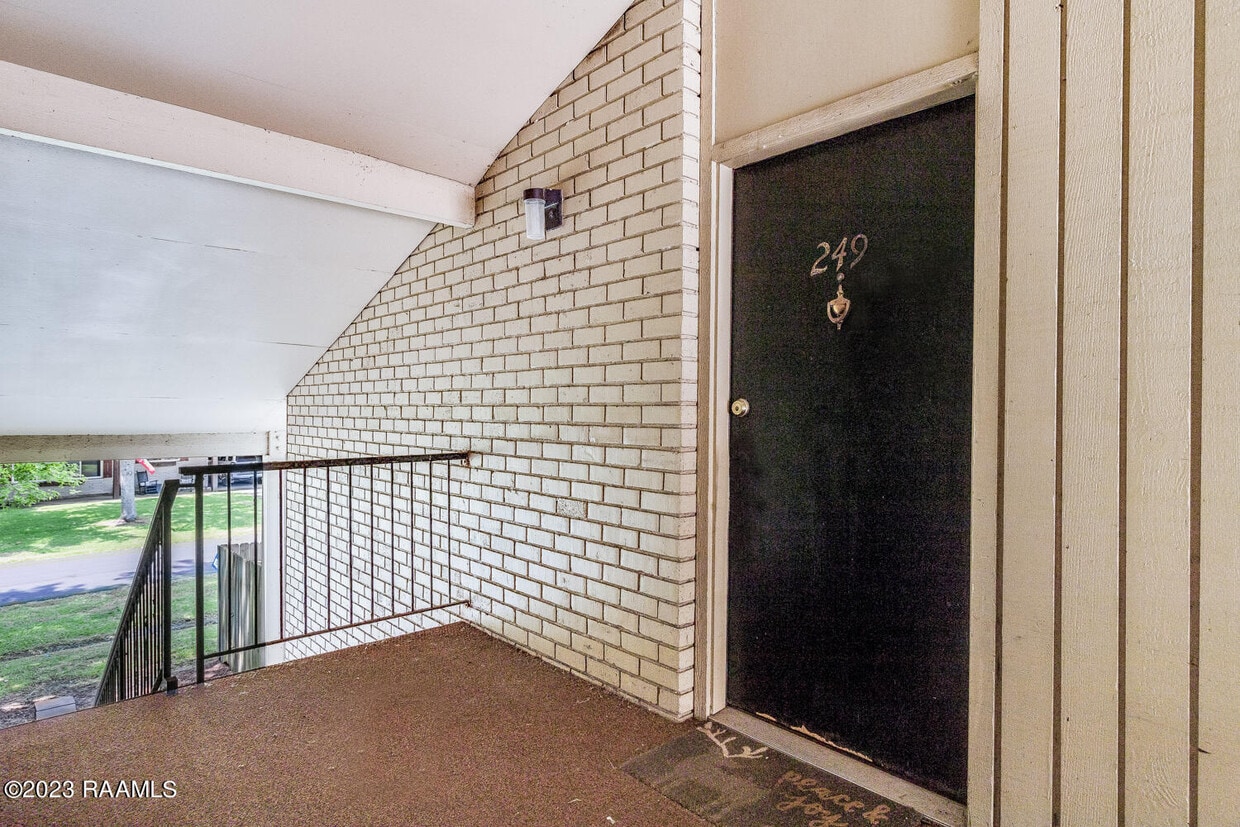220 Doucet Rd Unit 249g, Lafayette, LA 70503 Condo for Rent in