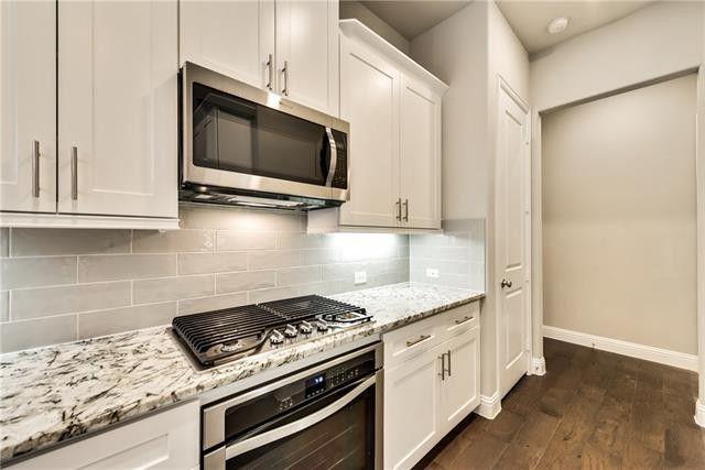 Foto del edificio - 6158 Rainbow Valley Pl