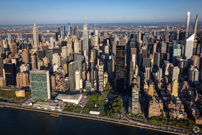 50 United Nations Plaza