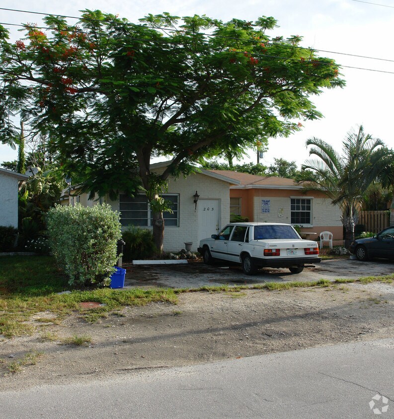 Foto del edificio - 205 SE 22nd St