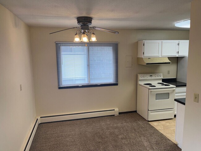 Building Photo - 2010 Greysolon Rd