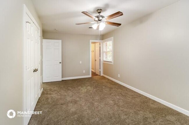 Building Photo - 152 IROQUOIS TRL, LEXINGTON, NC 27295