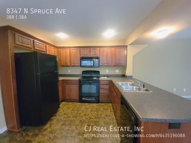 Foto del edificio - 8347 N Spruce Ave